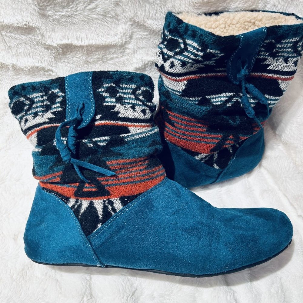 Bearpaw "Amber" Teal Suede Short Boots
